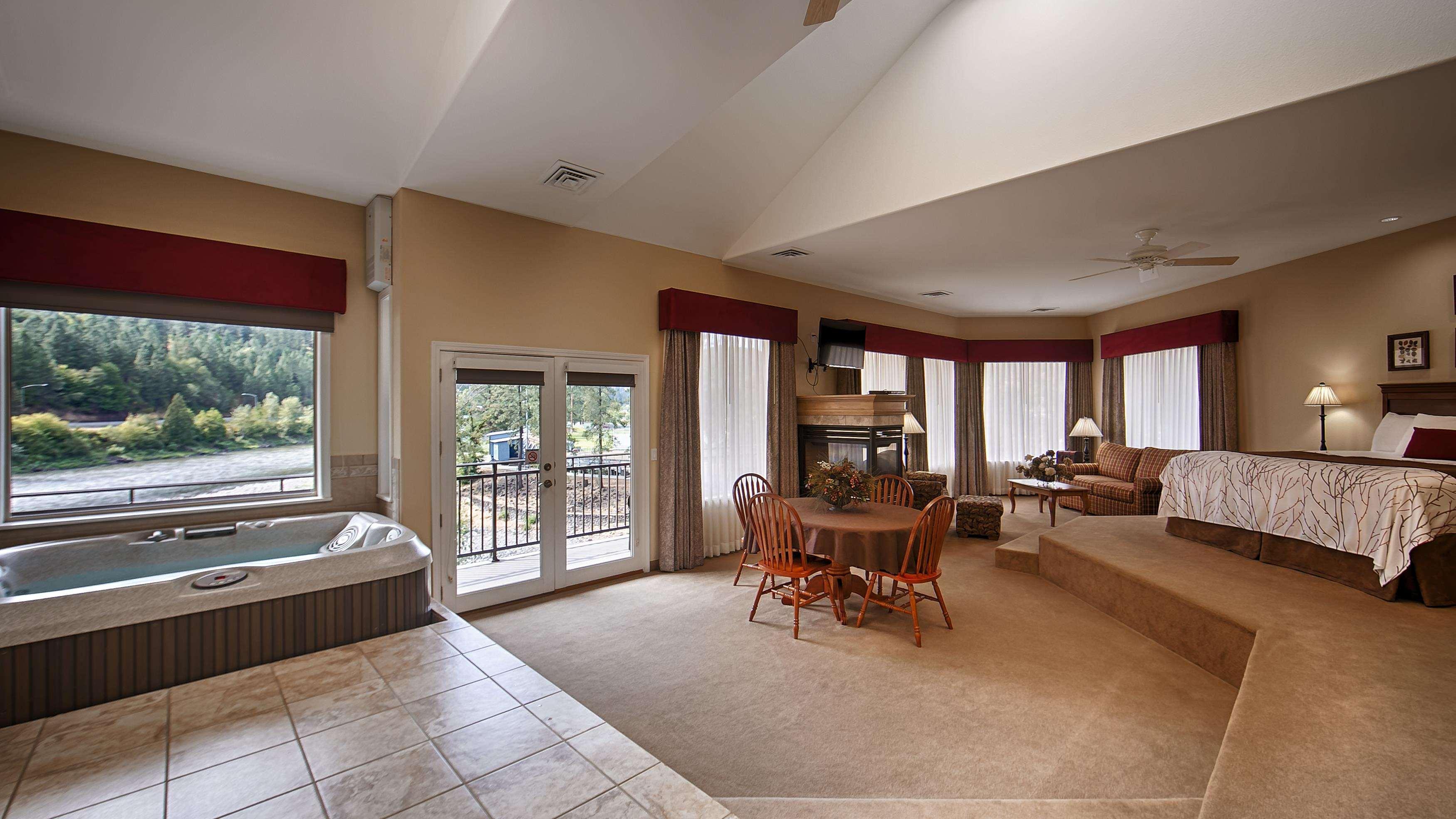 Best Western Lodge At River'S Edge Orofino Exterior photo