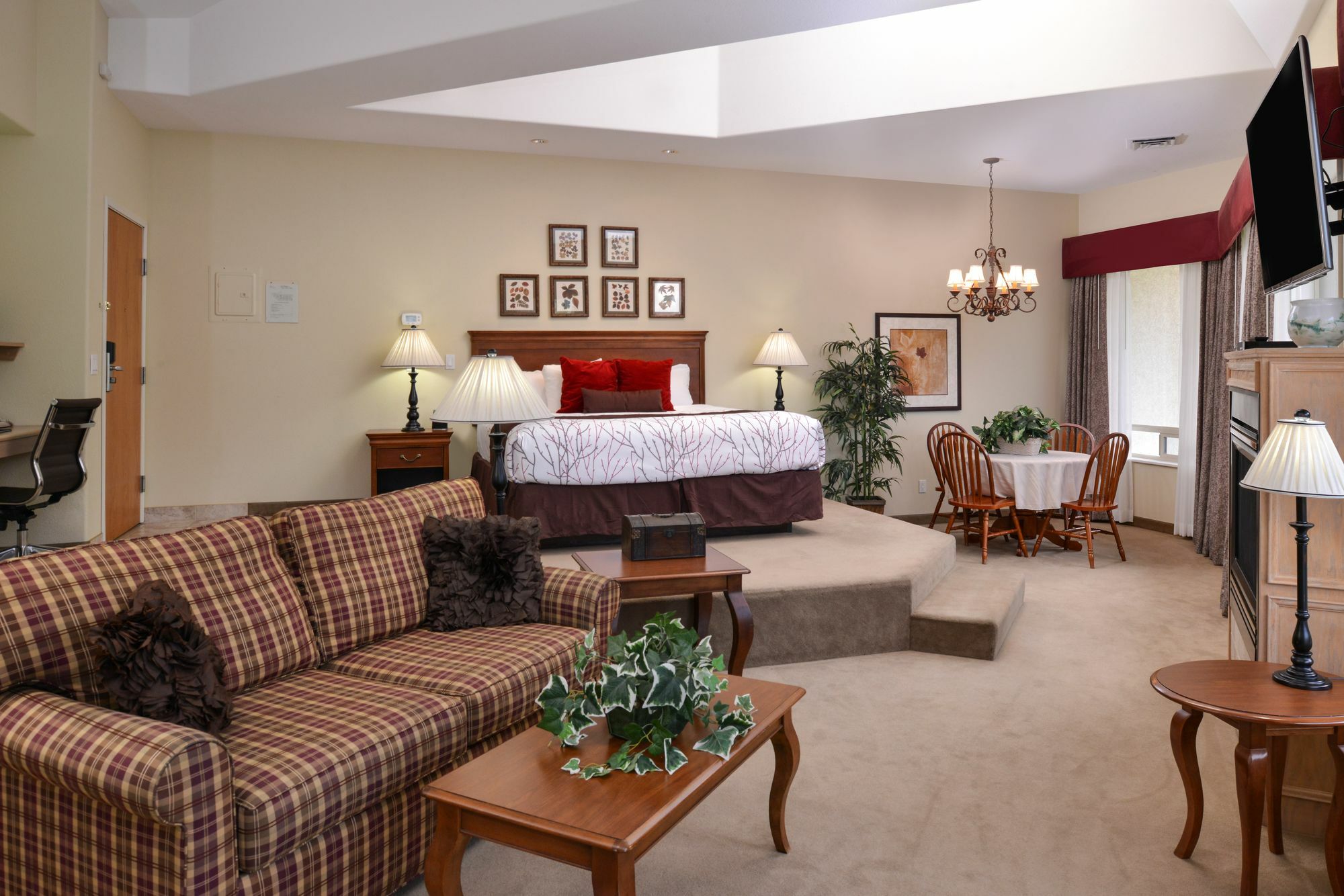 Best Western Lodge At River'S Edge Orofino Exterior photo